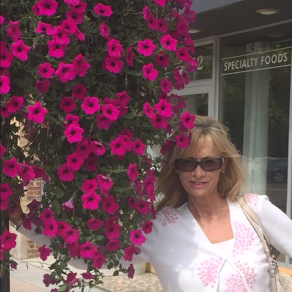 Meet your Posher, Ruth - Picture 4 of 7