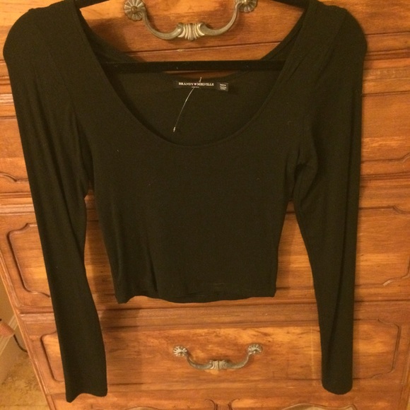 Brandy Melville Black Long Sleeve Crop Top NWOT