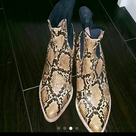 SOLD Jeffrey campbell frontier snake print booties - Picture 3 of 4