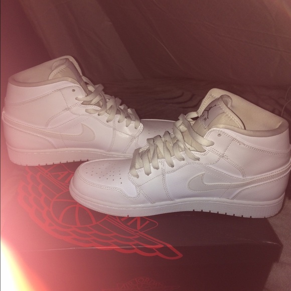 Retro 1s - Picture 3 of 4