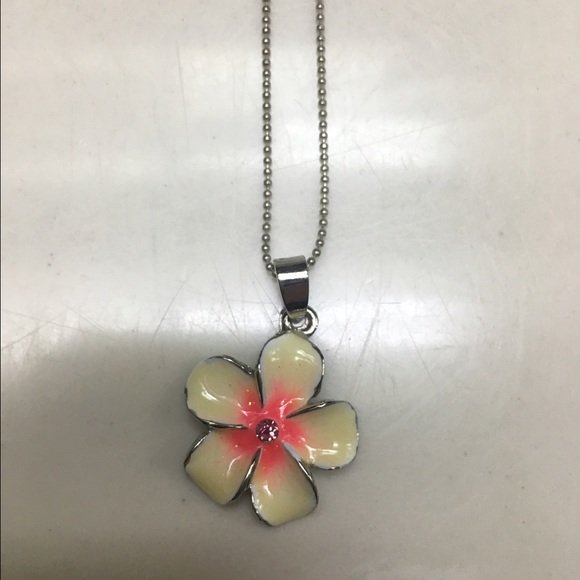 Flower necklace