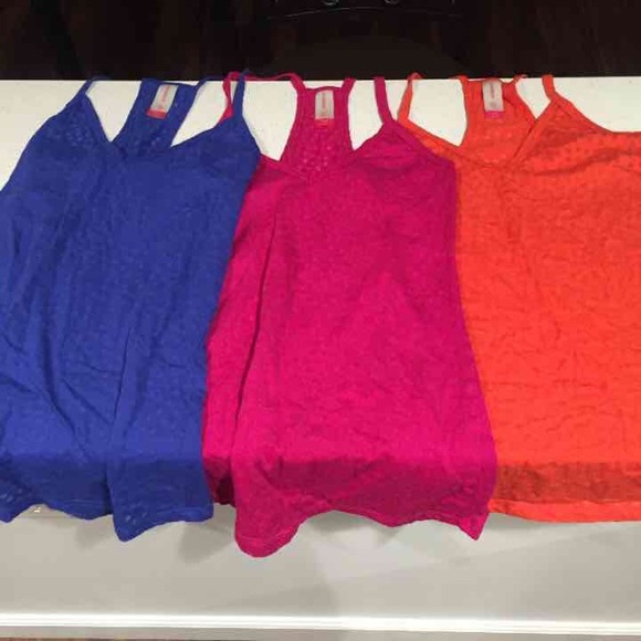 Cute Tank Bundle 💕