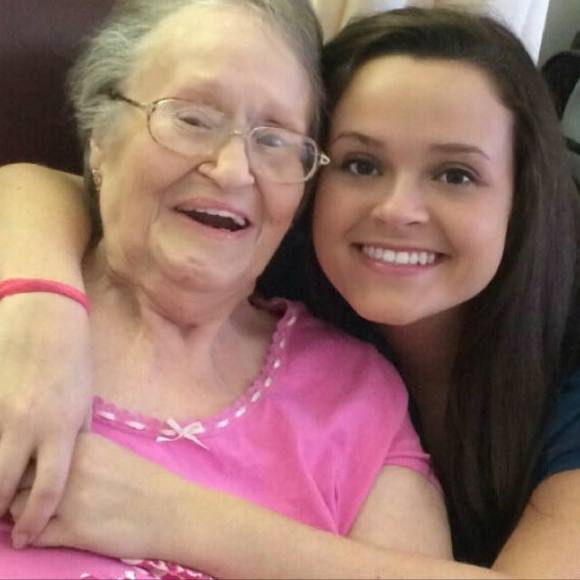 Meet your Posher, Lauren