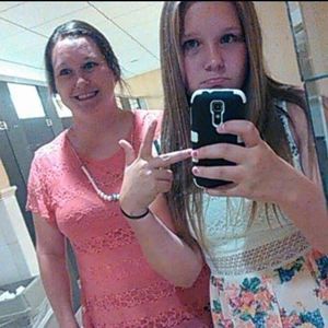 Meet your Posher, Dena