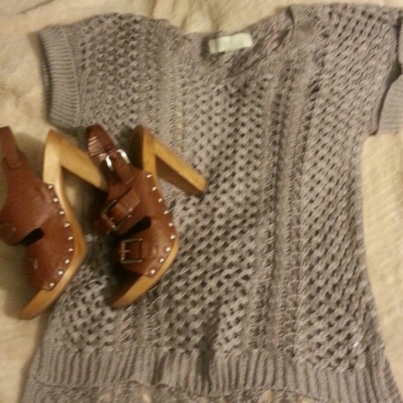 OLIVE & OAK CROCHET SWEATER