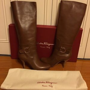Salvatore Ferragamo tall boots brown Sz 8.5B