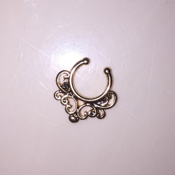 septum piercings - Picture 3 of 4