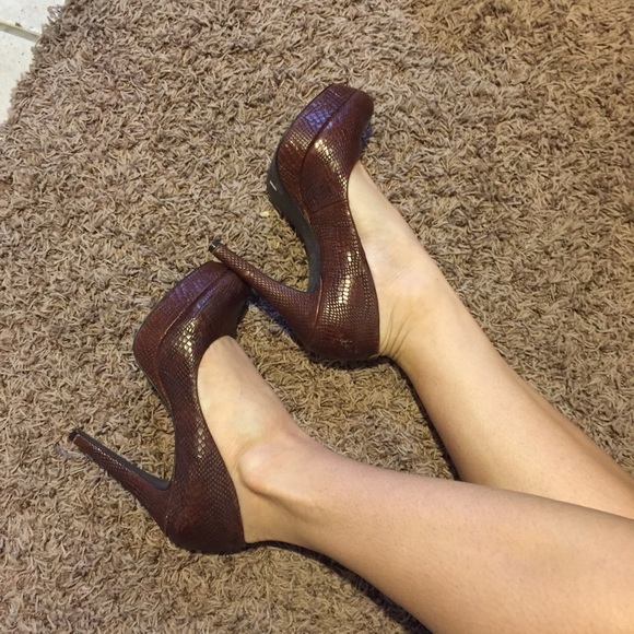 Jessica Simpson Brown pumps size7 1/2