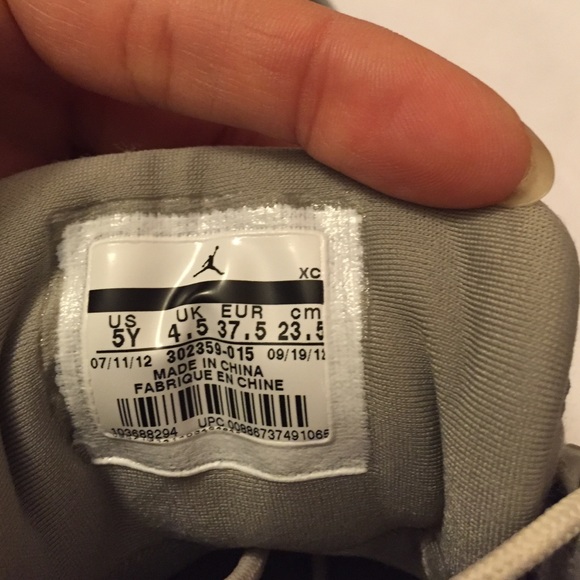 Grey and white air Jordan's - Picture 4 of 4