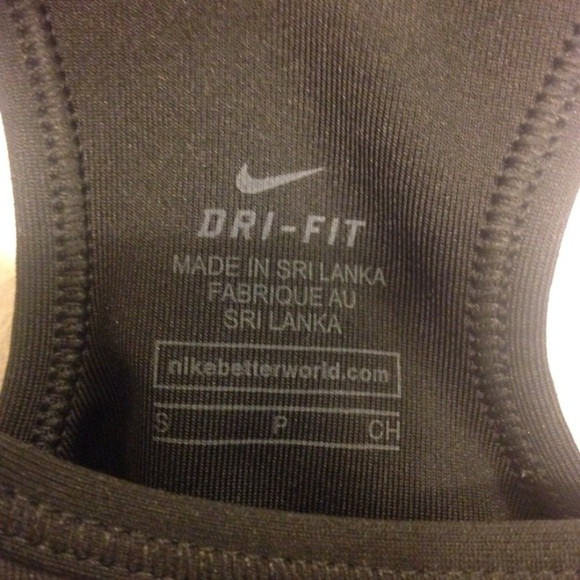 Nike sports bra - Picture 3 of 3