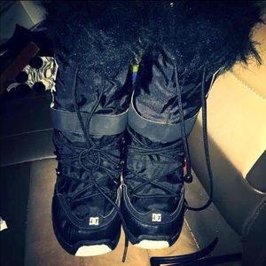 DC Snow boots