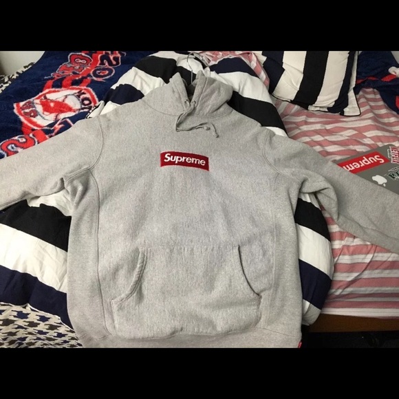 Supreme box logo