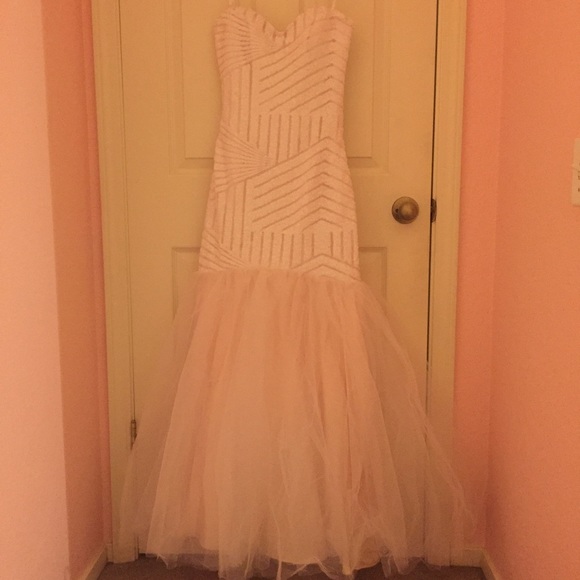 SOLD - Picture 2 of 4