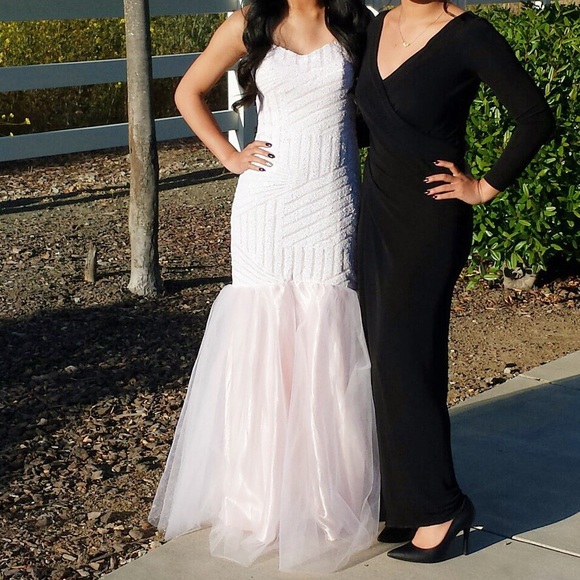 SOLD - Picture 4 of 4