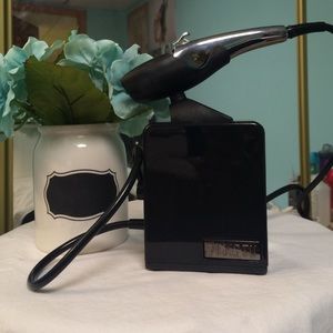 Temptu Luminous Air machine