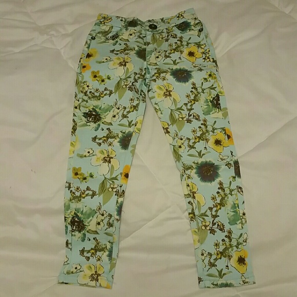 **SALE** Toddler girl floral fitted jeans