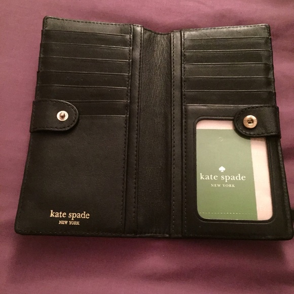 Kate Spade Wallet - Picture 2 of 2