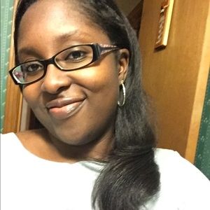 Meet your Posher, Whitney