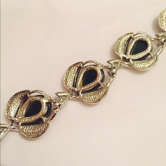 Vintage Necklace Black Thermoset Silvertone - Picture 3 of 3