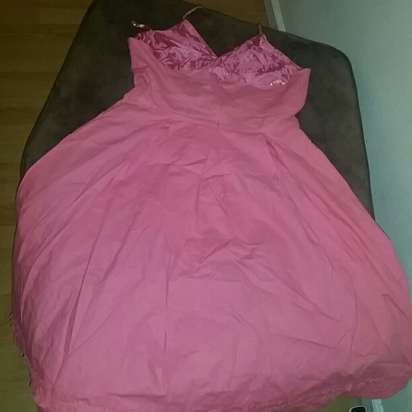 *CLEARANCE* Halter dress - Picture 4 of 4