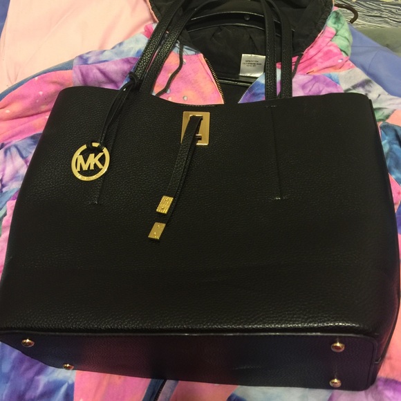 Michael kors tote