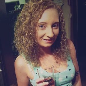 Meet your Posher, Annabella