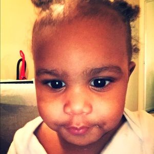 Meet your Posher, Latara