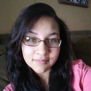 Meet your Posher, Selena