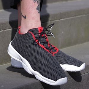 Jordan Future Low Bred (University Black)