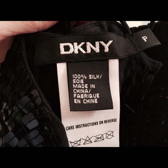 DKNY halter top/ navy/ silk w/ square paillettes - Picture 2 of 2