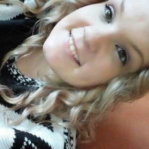 Meet your Posher, Brit