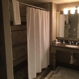 Meet your Posher, Mae