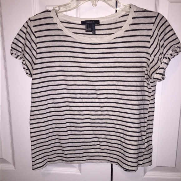 Black and off-white striped t-shirt.