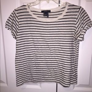Black and off-white striped t-shirt.