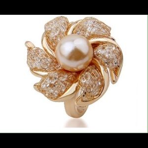 *New 18k plated Rose Gold Cocktail Ring