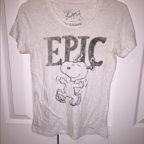 Peanuts Snoopy t-shirt