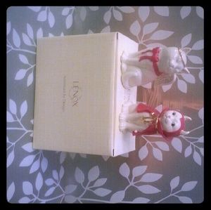 Salt and pepper shakers