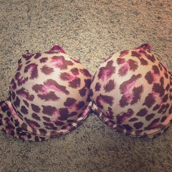 Victoria secret hot pink and cheetah bra