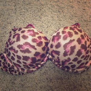 Victoria secret hot pink and cheetah bra