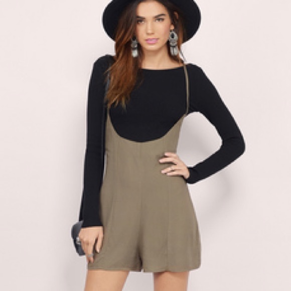 Tobi Other - NWT olive green romper