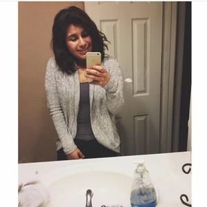 Meet your Posher, Alejandra