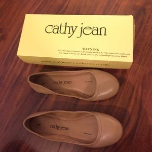 Cathy Jean nude flats