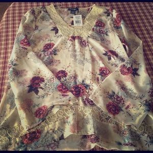 About a Girl floral boho top xl
