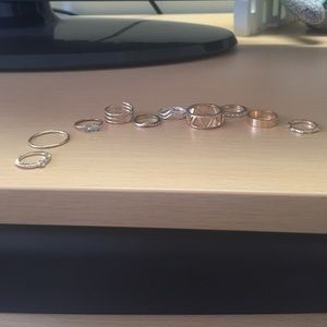 10 mid-finger rings
