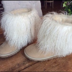 Ugg Boots 💛