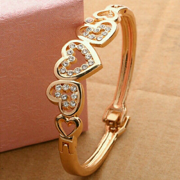 Women's- Hearts  Bracelet