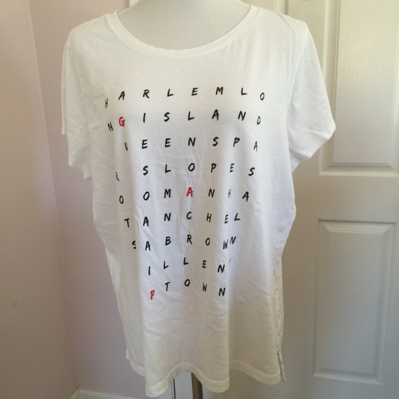 ❤️MOMS DAY SALE❤️ GAP Tee