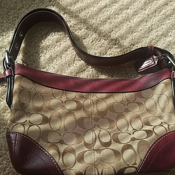 Purse - Picture 2 of 3