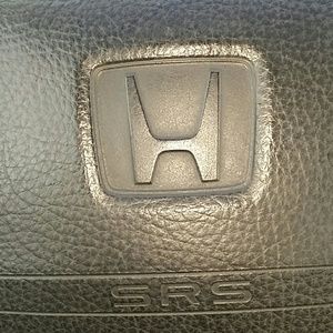 Meet your Posher, Neallamda