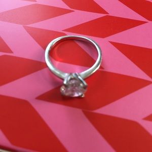 Single costume diamond ring.